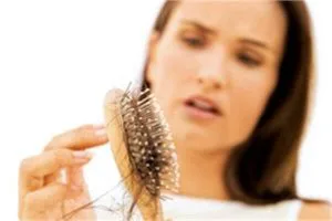 علت‌های شایع ریزش مو چیست؟